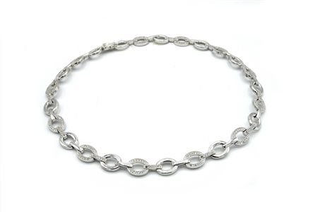 COLLANA A MAGLIA in argento 925, composta da maglie lucide alternate da...
