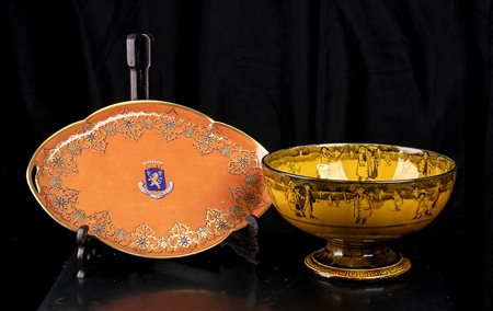 Lotto di un vassoio e fruttiera