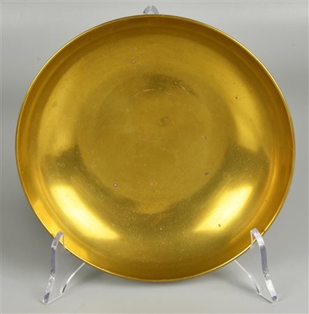 CENTROTAVOLA in ottone diam cm 22