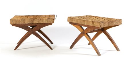 Coppia di sgabelli in legno, Italia, Anni ‘30.