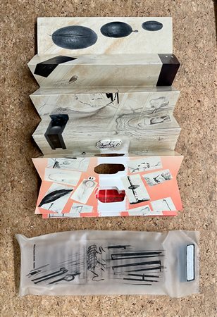 EDIZIONI D'ARTE AUTOGRAFATE (ENZO CUCCHI) - Enzo Cucchi. Vade retro (per crimini contro l'umanità, in difesa anche dell'artista), 1993