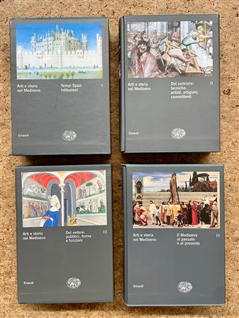 ARTI E STORIA NEL MEDIOEVO - Lotto unico dei 4 volumi componenti l'omonima collana