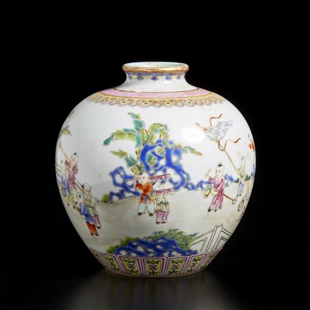  Arte Cinese - Vaso globulare famiglia rosa
Cina, Qing, Jiaqing , XIX secolo .
