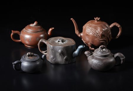  Arte Cinese - Gruppo di cinque teiere yixing
Cina, periodo repubblica.