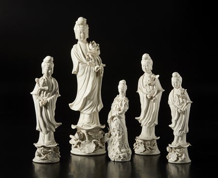  Arte Cinese - Cinque figure in porcellana Dehua
Cina, Qing, XIX secolo.