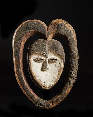  Arte africana - Gabon, Kwele 
Maschera. 
Legno e caolino. 

.