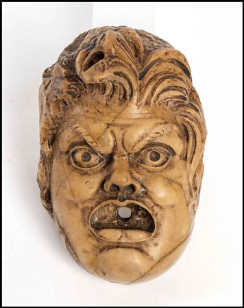 MASCHERA SATIRESCA DI FONTANA Epoca del Grand Tour, XVIII - XIX secolo Marmo...