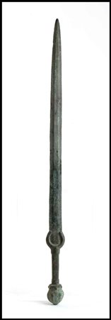 SPADA Iran, area del Lorestan, XI - X secolo a.C. Fusione piena in bronzo;...