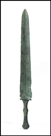 DAGA Iran, area del Lorestan, XI - X secolo a.C. Fusione piena in bronzo;...