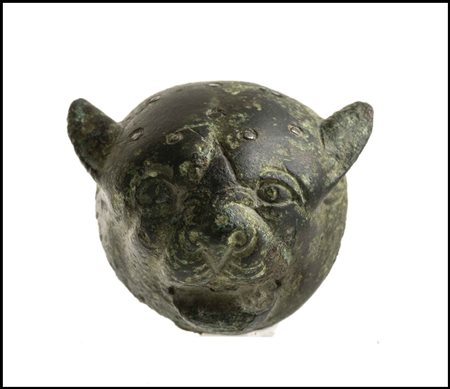 TESTA DI LEOPARDO Epoca romana imperiale, ca. III - IV secolo d.C. Fusione...