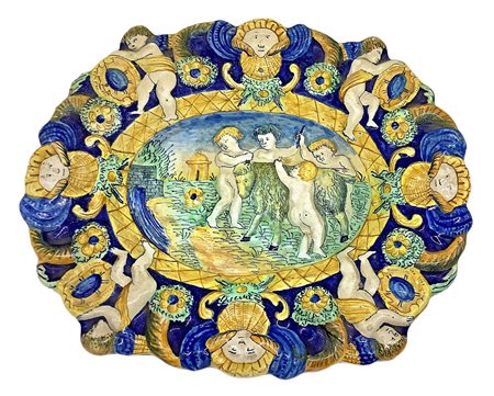 Piatto in maiolica con puttini, 19° secolo