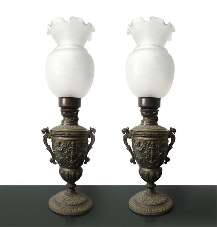 Coppia di lumi a petrolio, Late 19° secolo