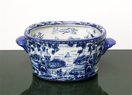 Centro tavola con decori blu, 20° secolo