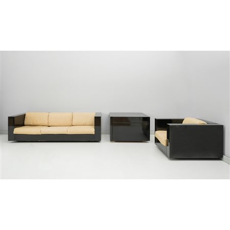 LELLA E MASSIMO VIGNELLI, Divano, poltrona e cassettiera "Saratoga"