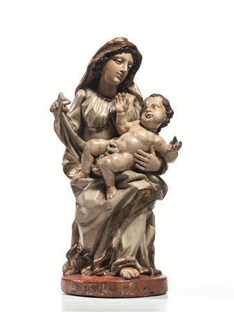 Scultura, fine sec. XVII, in legno scolpito ed intagliato a Vergine assisa...