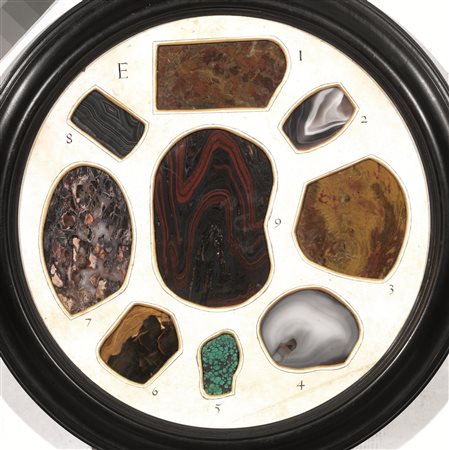 Coppia di cornici, in ebano, contenenti all'interno pietre semipreziose e...