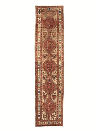 Galleria persiana Sarab, sec. XIX, fondo avorio con medaglioni romboidali...