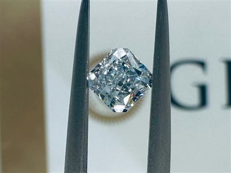 DIAMANTE FANCY LIGHT BLUE