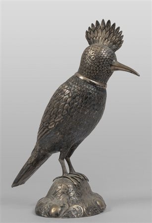 Uccello, contenitore in argento con punzoni, 