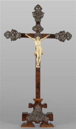 Cristo, scultura in avorio finemente intagliato, 