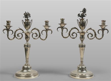 Coppia di doppieri neoclassici in argento 