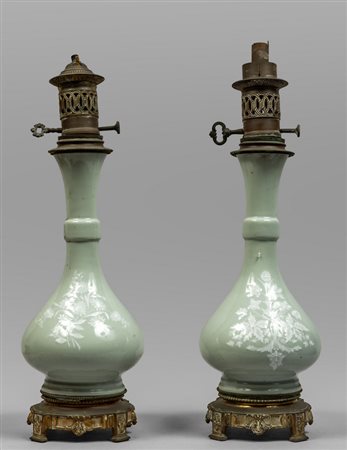 Coppia di vasi Celadon adattati a lampada, 