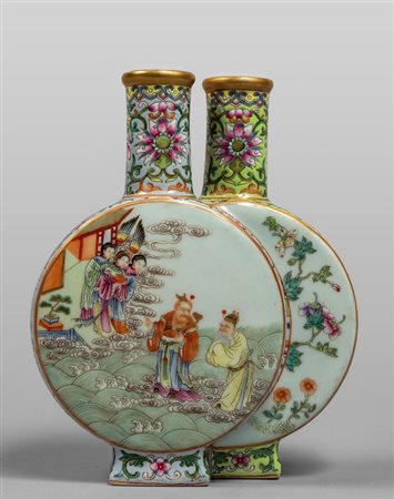 Bivaso in porcellana azzurra e verde decorato in 