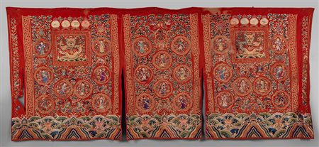 Stoffa ricamata con immortali e dragone, Cina 