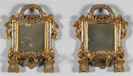 Coppia di cartegloria in legno intagliato e 