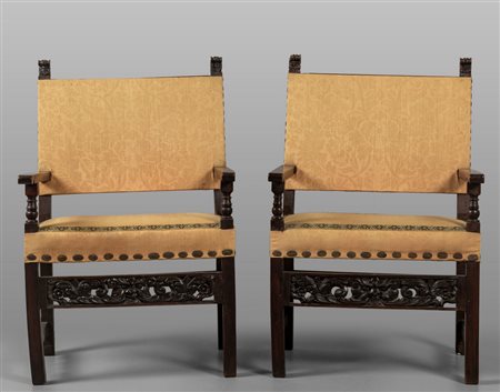 Due poltrone in noce, sec.XIX