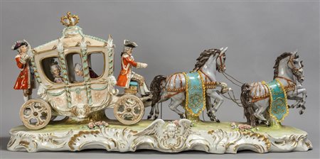 Gruppo in porcellana raffigurante 