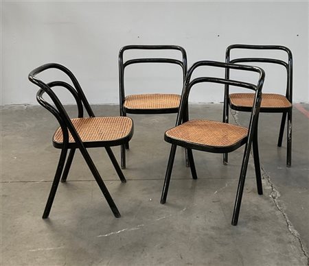 Carlo Santi Quattro sedie modello "Santina". Produzione Zanotta, Nova Milanese,