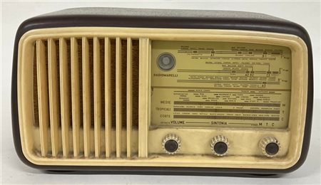 Radio Marelli Radio a valvole in legno e bachelite (cm 42x23x17) modello "140".