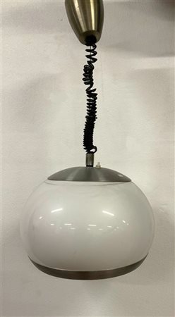 Lampada a sospensione con struttura in alluminio e diffusore in metacrilato bia