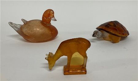 Manifattura di Lalique. Lotto composto da una tartaruga e un cerbiatto in vetro