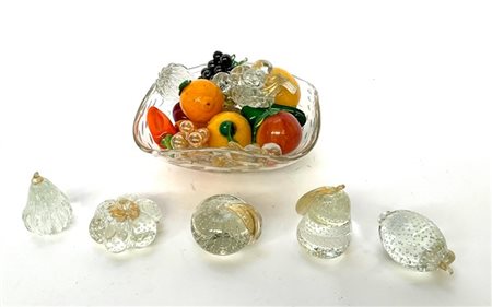 Centrotavola in vetro trasparente incolore con bolle eninclusione di foglia d'o