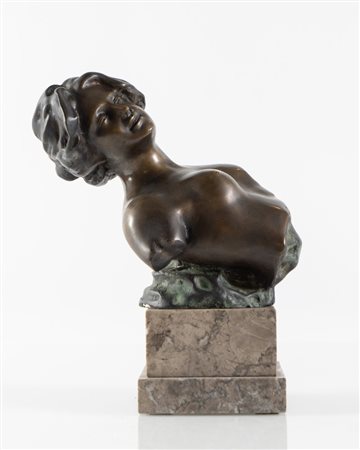 Scultura in bronzo raffigurante figura femminile di gusto liberty. Inizi del...