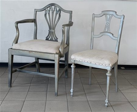 Lotto composto da una poltrona e una sedia in legno verniciato, schienali con c