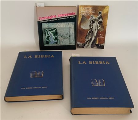 Lotto composto da diversi volumi di vario argomento tra cui una Sacra Bibbia, l