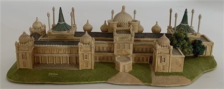 Lotto composto da un modellino di manifattura Lilliput Lane LTD riproducente "T