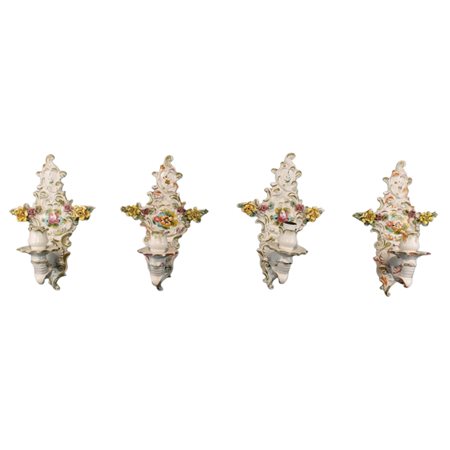 LOTTO DI 4 APPLIQUES AD UNA FIAMMA