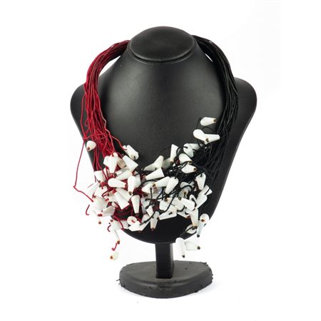 COLLIER IN SETA E PIETRE DURE XX SECOLO