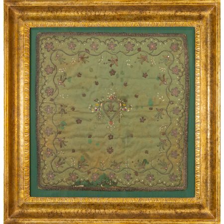 PANNELLO SU SETA RICAMATO