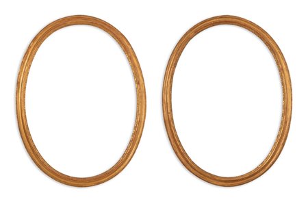    Coppia di cornici ovali XIX secolo