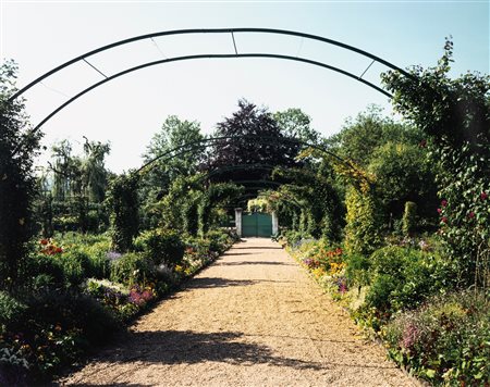 Stephen Shore (1947)  - Giverny 3, 2002