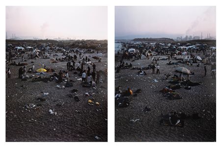 Massimo Vitali (1944)  - Rosignano dawn, dal portfolio "Landscape with figures", 2006