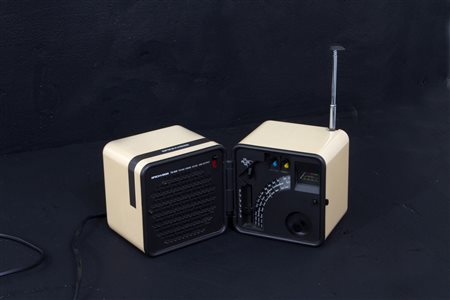 RICHARD SAPPER, MARCO ZANUSO. Radio Cube for BRIONVEGA