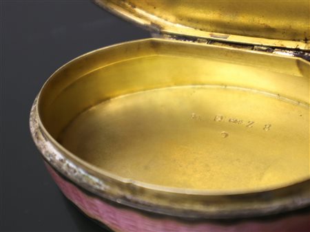 Scatolina rosa in argento, Art Deco, Primi XX secolo