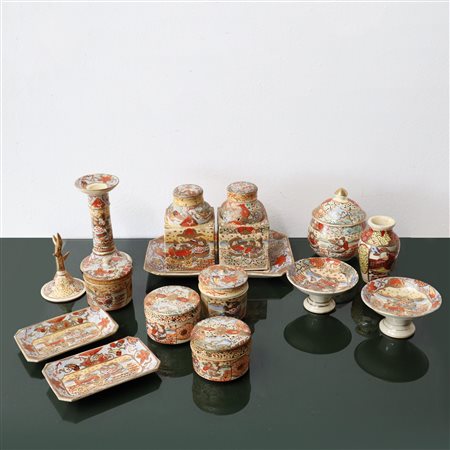 薩摩焼 Royal Satsuma - Set da cerimonia giapponese in porcellana, fine XIX secolo