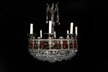 Lampadario a 11 luci in ferro battuto con brindoli